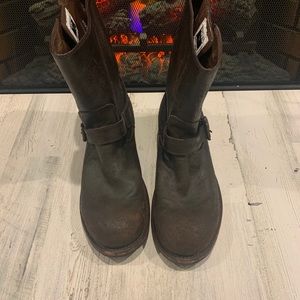 FRYE Men's #87200 Rogan Engineer Boots! Size 10.5
